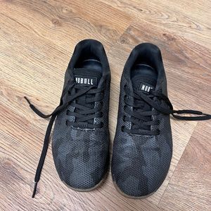 Nobull size 8.5